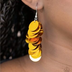 Sequins Earrings.NWT